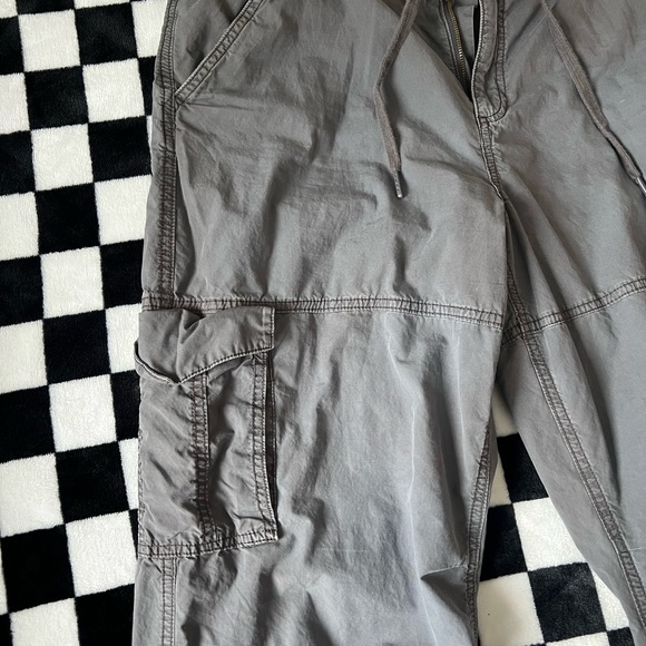 garage cargo pants - Picture 3 of 6